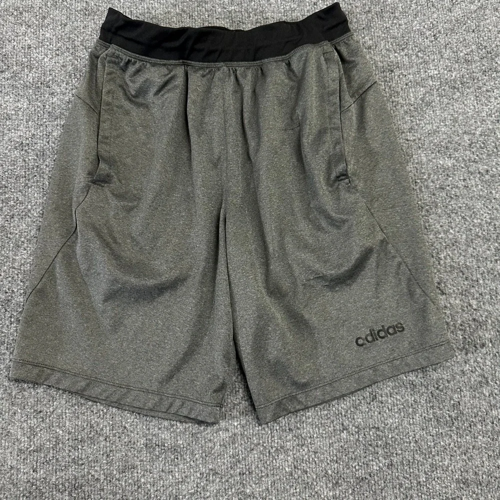 Adidas Shorts Mens Size S Gray Heather Athletic Gym Pockets Good Condition Snag